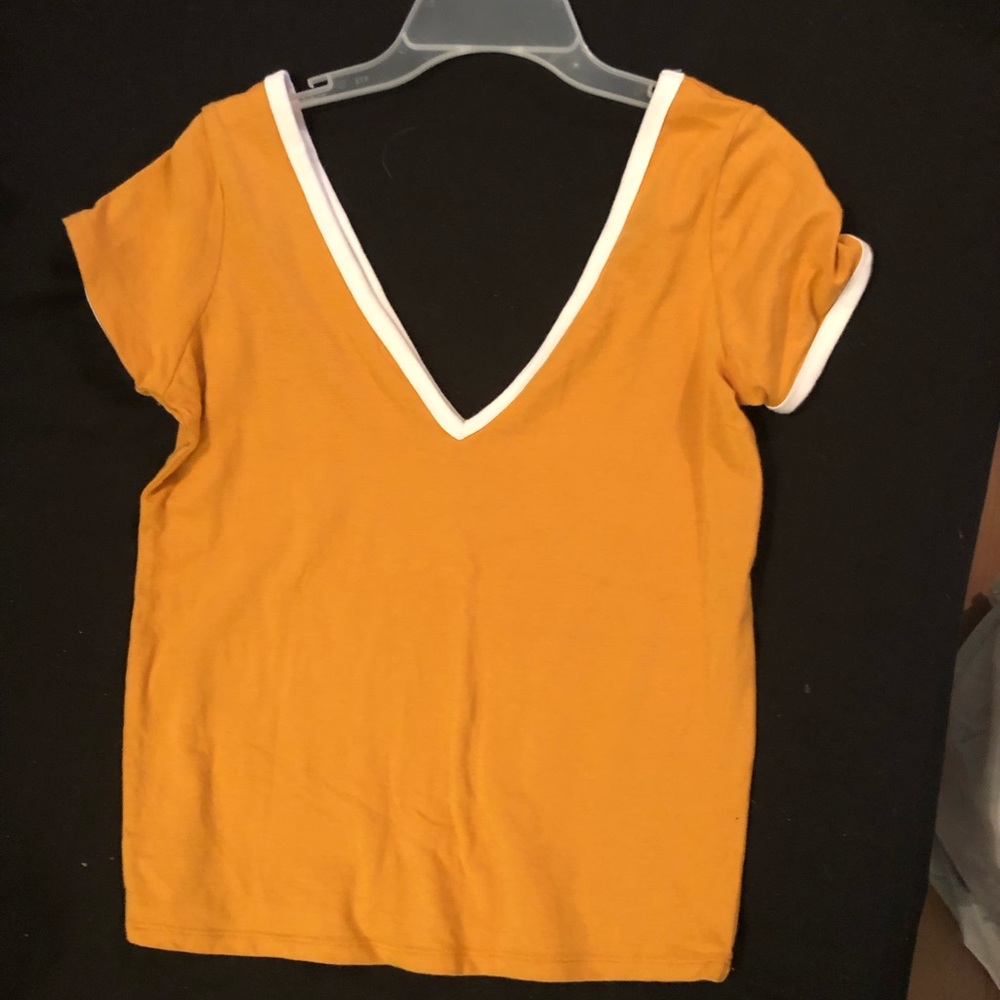Cute gold tee
